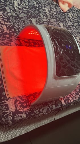 Customer photo review of Femvy LED Light Therapy Pod