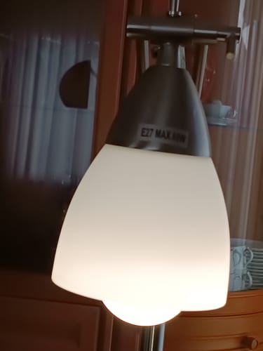 Customer photo review of Smarte LED-Birne E27