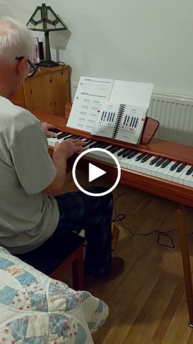 Customer video review of Donner DDP-80 Wooden Style 88 Key Weighted Digital Piano with Stand & 3 Pedal