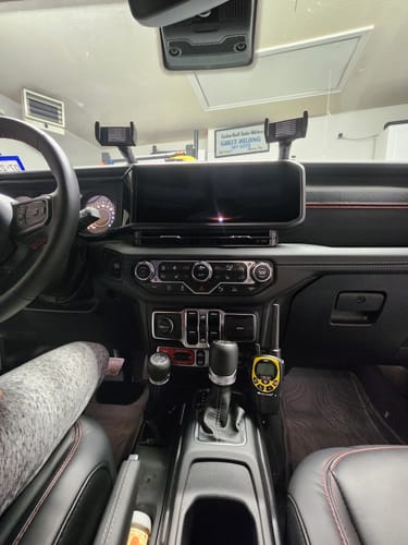 Customer photo review of JL/JLU UNIVERSAL ACCESSORY MOUNT