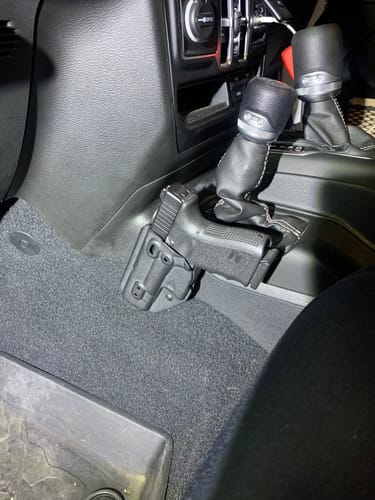 Customer photo review of Gladiator JT Universal Accessory Mount