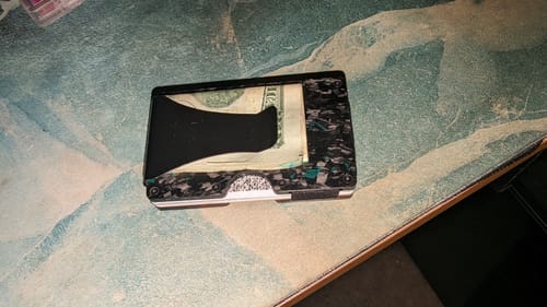 Customer photo review of Forged Carbon Fiber Wallet Set | The Centrum