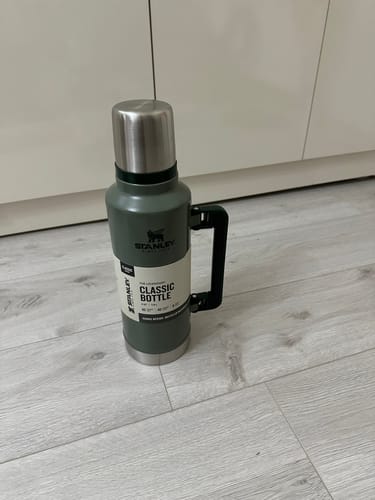 Customer photo review of Stanley Classic Legendary Bottle Yeşil 1.9 L