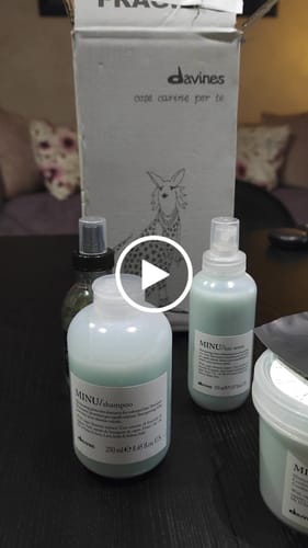 Customer video review of OI Shampoo + Conditioner