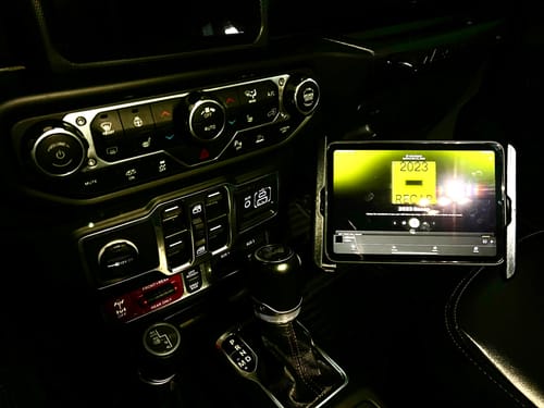 Customer photo review of Gladiator JT Universal Accessory Mount