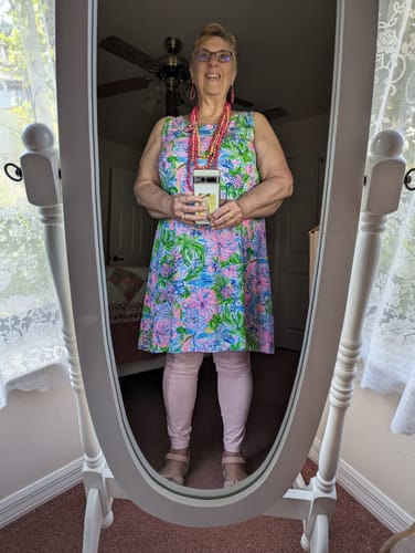 Customer photo review of LUXEIT DIAMOND™ Barbie Pink High-Waisted Leggings