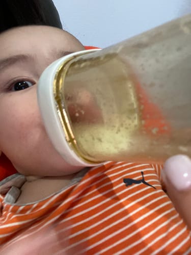 Customer photo review of Hegen PCTO™ 330ml/11oz Feeding Bottle PPSU, 2-Pack with 2 x Fast Flow Nipple (6 months and beyond)
