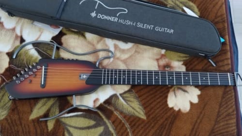 Customer photo review of Donner HUSH-I Headless Silent Travel Guitar
