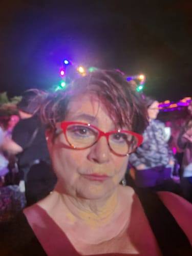 Customer photo review of JAYNE BLUE LIGHT READERS