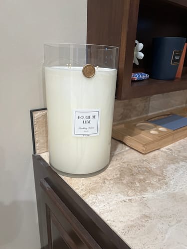 Customer photo review of Big Ass Candle (300 oz, 750-1k hours)