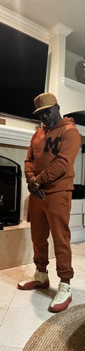 Customer photo review of Collegiate M - Cinnamon Hoodie