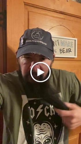 Customer video review of Alien Pick T-Shirt
