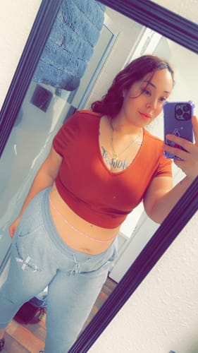 Customer photo review of Pura Vida Tie On Waist Beads
