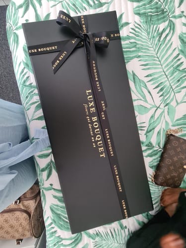 Customer photo review of Long Stemmed Roses Box - Everlasting Roses