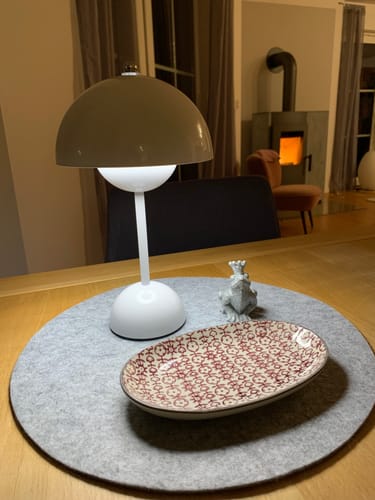 Customer photo review of Pillam - Wiederaufladbare Kabellose Tischlampe für Zuhause
