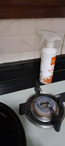 Customer photo review of Hard Stain Spray + Wipe for Tough Stains In Kitchen Walls, Exhaust Fan, Crayon And Adhesive Marks-500ML