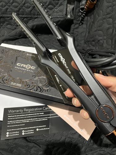 Customer photo review of Masters Black Titanium Flat Iron 1.5"