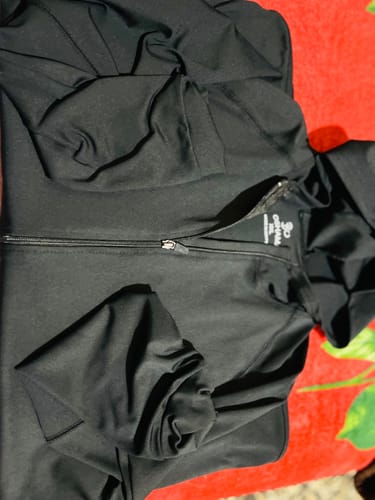 Customer photo review of BOSHAMA Women's Over size Sports Jacket black With Thumb Holes