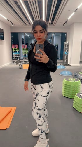 Customer photo review of Yoga Basic Wide Band Waist Sports Leggings With Phone Pocket