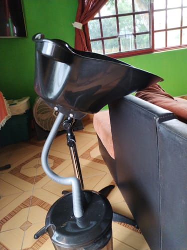 Customer photo review of Lavacabezas Portatil para Estetica Salon de Belleza Barberia Lavabo Portatil