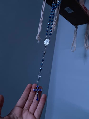 Customer photo review of FREE Today: Christian Art Miraculous Medal & Crucifix of 6 mm Round Blue Glass Alloy Chain Rosary