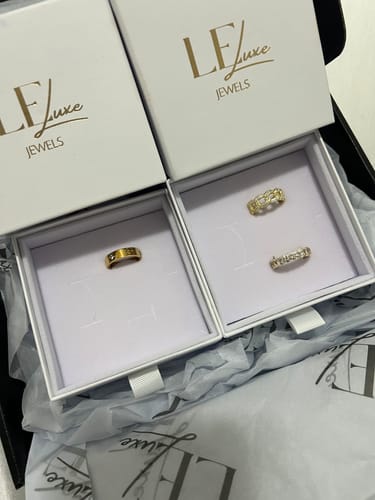 Customer photo review of Cely Ring — Gold + 3 Diamond
