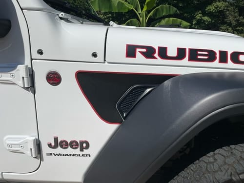 Customer photo review of Hood Graphic for RUBICON | Black Topo - fits Wrangler JL & Gladiator JT