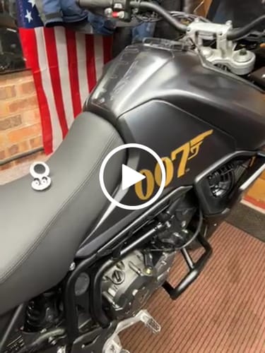 Customer video review of Moto Earplugs - 27 dB