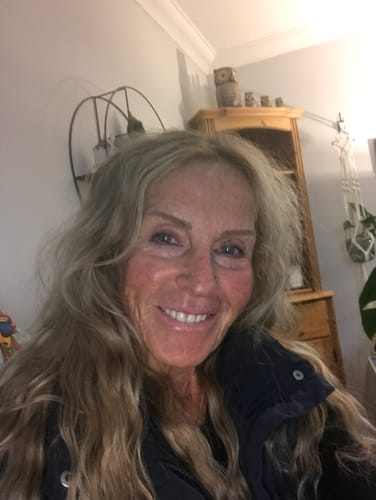 Customer photo review of Beach Wave Remy Human Hair Invisible Wire Extension - Mixed Blonde