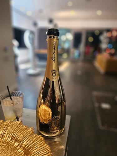 Customer photo review of Lamborghini Oro Vino Spumante with Gift Set