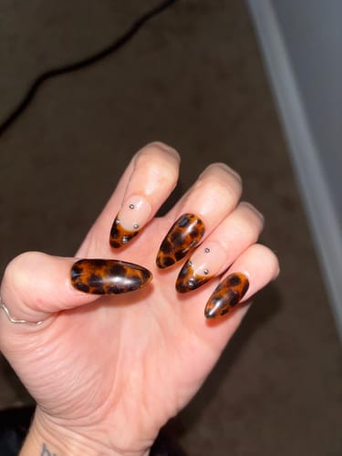 Customer photo review of Amber Kiss