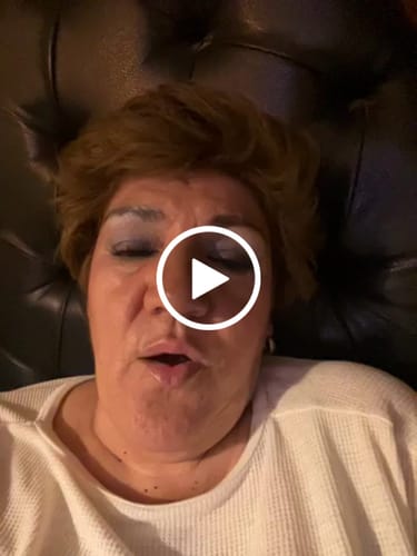 Customer video review of Brunch Dominical