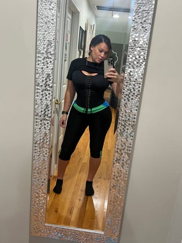 Customer photo review of Faja Sara 7002 Post Operatoria 3ra Etapa 4 tallas más grande en los glúteos