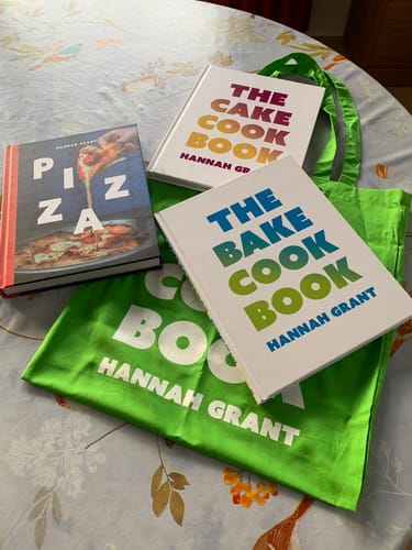 Customer photo review of The Bake Cookbook Forudbestilling (udkommer 7. Okt. 2024)