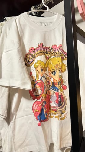 Customer photo review of Anime Sailor Moon T-shirts Vintage Washed Tsukino Usagi Streetwear Cute Girl T-shirts Oversized Manga Short Sleeve Tops Tees