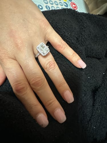 Customer photo review of Louily Noble Halo Radiant Cut Engagement Ring