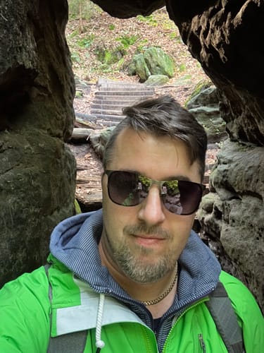 Customer photo review of Gradient Lenses - Titan V2 - Wayfarer, Round, Clubmaster and Aviator