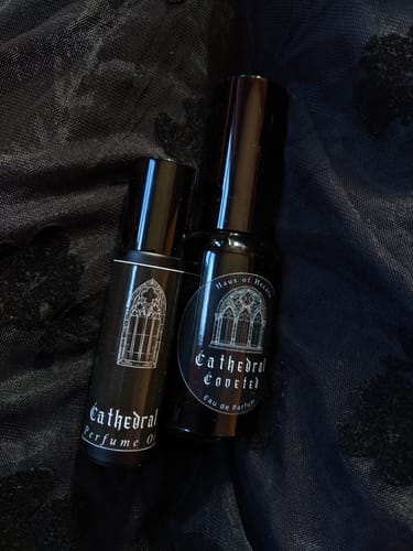 Customer photo review of Cathedral Perfume Oil 10ml