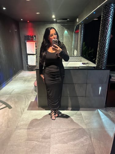 Customer photo review of Long Sleeve Scoop Neck Maxi 'Lola' Dress