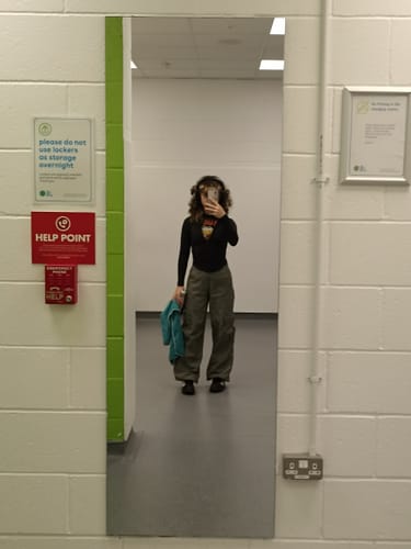 Customer photo review of W222 Retro Cargo Joggers