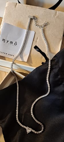 Customer photo review of Collana Choker Tennis Cuore Bianco