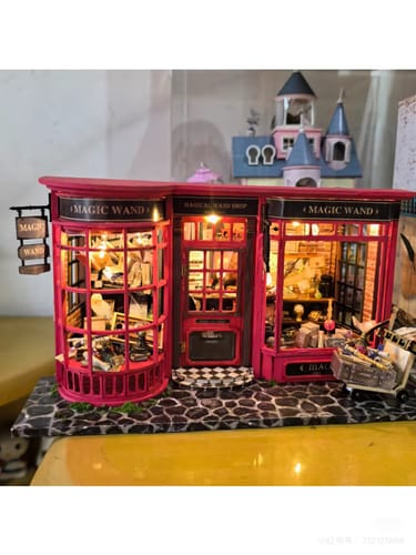Customer photo review of Magic Wand Miniature Dollhouse Kit