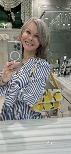 Customer photo review of Make Lemonade Shoulder Bag