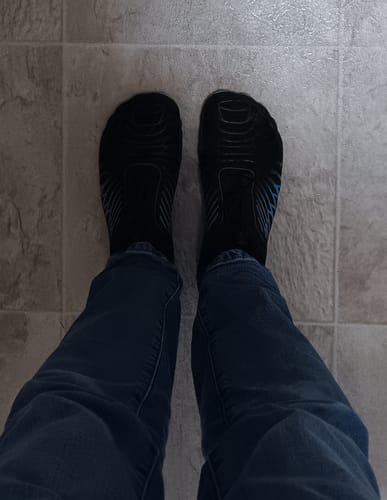Customer photo review of Lorax Pro – All-Day Comfort & Pain-Free Barefoot Shoes (Unisex)