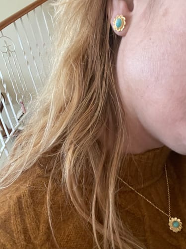 Customer photo review of ST. TROPEZ BLOOM STUDS