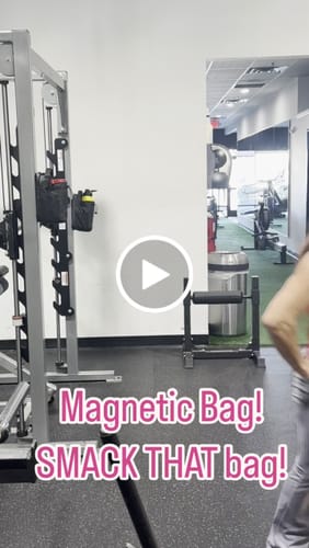 Customer video review of MAGNETIC BOTTLE BAG BLACK