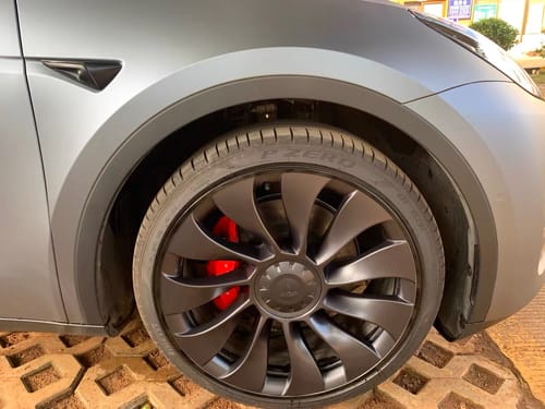 Customer photo review of EVAAM® Aluminum Alloy Wheel Rim Protector Rim Case for Tesla All Models (4 PCS) (2012-2024)