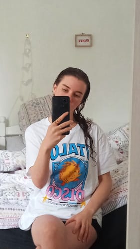 Customer photo review of ITALO DISCO T-SHIRT