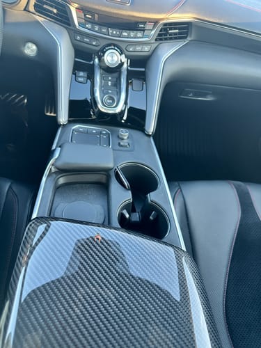 Customer photo review of 2021-2023 TLX Aspec Type S Carbon Fiber Arm Rest