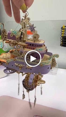 Customer video review of Victorian Dream Catcher Steampunk Spaceship 3D Wooden Puzzles
